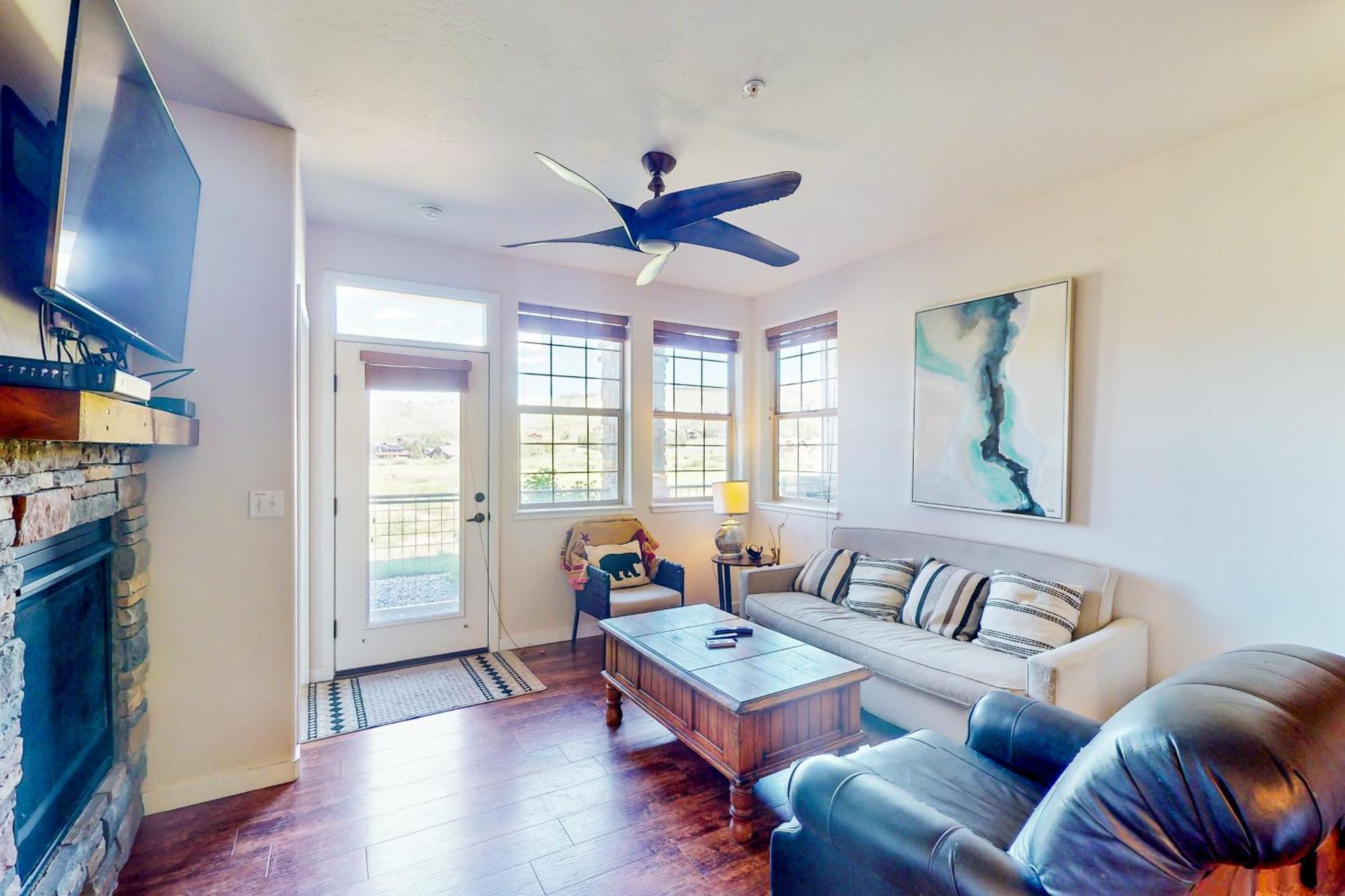 Granby Ranch Apartment Room photo